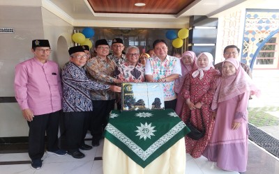 Direktur Utama PTPN III (BUMN) Resmikan Renovasi Tampak Muka SMA Muhammadiyah 1 Pekajangan Pekalongan